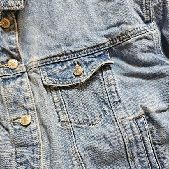 Forever 21 Women's Cropped Jean Jacket Med - Picture 2 of 4
